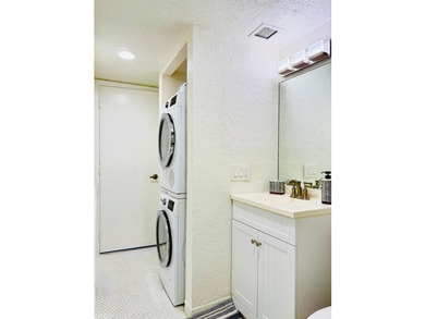 Priced Right! Cash it out with this turnkey 4th floor Highrise - photo 14