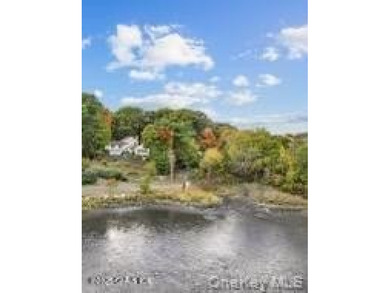 On sought-after Belle Haven peninsula near town, this 2008 - photo 17