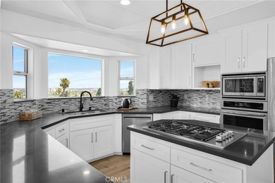 Exclusive Torrance Hillside Residence with Panoramic Views ! 3 - photo 33