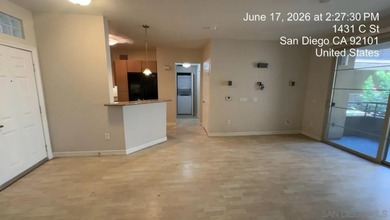 Live where the city comes alive! This 2BD/2BA downtown condo - photo 4