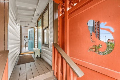 Income Producing Vacation Rental, REMODELED with Class and Style - photo 7
