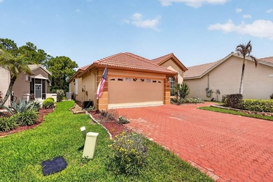 Well maintained 2002 Hanover Home located in the highly - photo 3