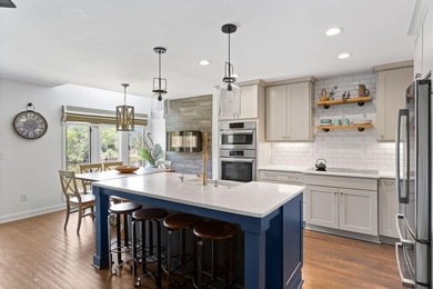 Welcome to 2464 Stono Watch on Johns Island--a beautifully - photo 9