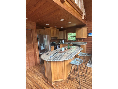 **Lakefront** Escape to the peaceful beauty of lakeside living - photo 6