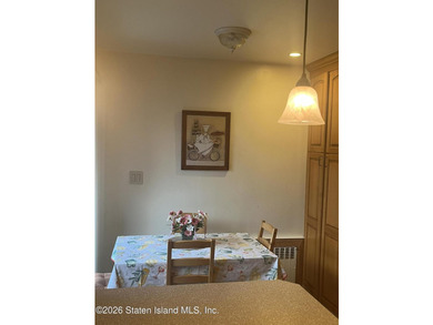 This lovely detached colonial family home has much to offer - photo 12