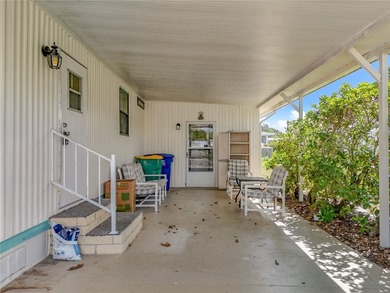 Discover the perfect blend of comfort, convenience, and Florida - photo 13