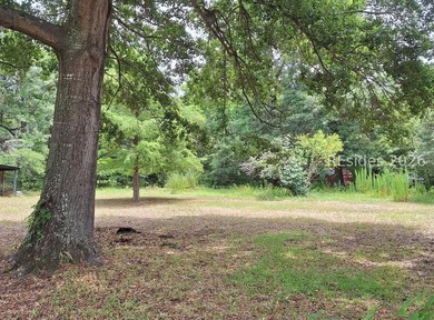 Come see this 3 Bedroom & 2 Bath home in desirable Pinewood - photo 14