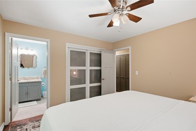 Enjoy Peak Privacy with Seasonal Mountain & Lake Views! This - photo 17