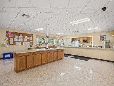 Discover the perfect blend of comfort, convenience, and Florida - photo 23