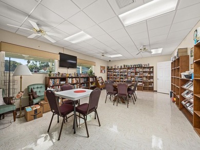 Discover the perfect blend of comfort, convenience, and Florida - photo 24