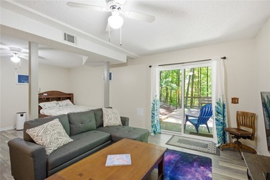 Enjoy Peak Privacy with Seasonal Mountain & Lake Views! This - photo 25