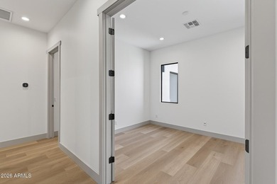 This custom-designed, single-level residence that offers 3 - photo 30