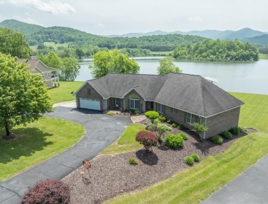 Lake Home For Sale in Hiawassee, Georgia