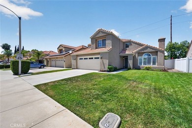 Welcome to the highly sought-after Menifee Lakes community - photo 2