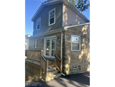 Like no other!!! This *Custom* Stunning brick Cape Cod 3 bedroom - photo 5