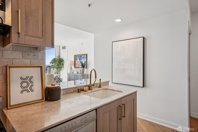 A sophisticated 1-bedroom, 1-bathroom condo at The Harrison - photo 11