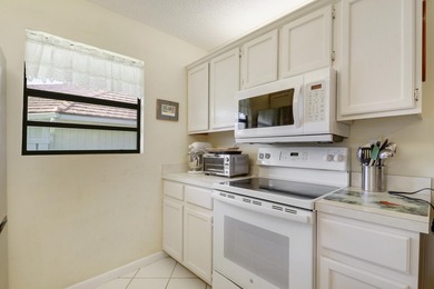 Come see this 2 bedroom, 2 bathroom villa (not condo) within - photo 14