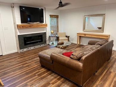 This is the deal - Price just reduced - Great 4 Bedroom 3 Bath - photo 7