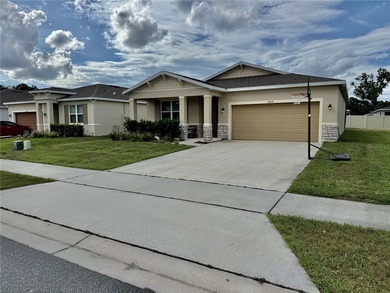 Welcome to the Juniper model by Stanley Martin Homes, located in - photo 3