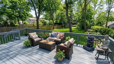 Recently upgraded, this turnkey contemporary offers the perfect - photo 5