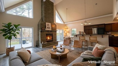 Recently upgraded, this turnkey contemporary offers the perfect - photo 9