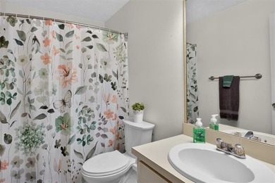 Welcome home to this beautifully maintained split-level - photo 27