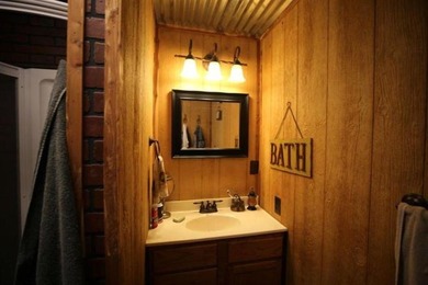 Welcome to this super cozy, cabin feeling, A-frame sitting at - photo 16