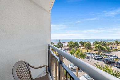 Bay View Resort is located on the board walk and is at the heart - photo 17