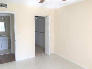 GREAT INVESTMENT! RENTED TO A LONG TERM TENANT. GET INCOME ON - photo 23