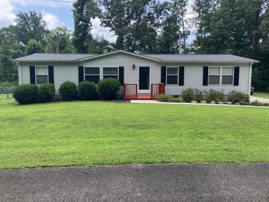 Lake Home For Sale in Jamestown, Kentucky