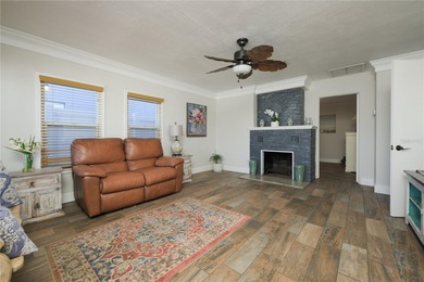Set on natural elevation along highly sought-after Central - photo 6