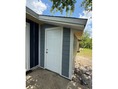Investor Special! This partially renovated gem in Panama City is - photo 34