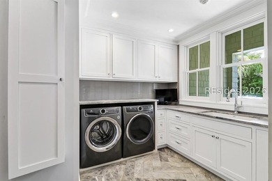 8 Anson Park Road East is an estate that simply leaves an - photo 43