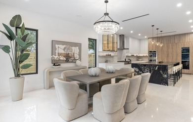 SOPHISTICATED residence with warm neutral palette. Elegant yet - photo 2