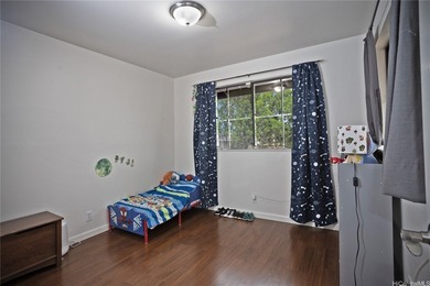 Enjoy the space, comfort, and convenience of Royal Kunia living - photo 11