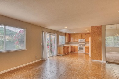 Beautiful 4 bedroom 2.5 bath home with tons of curb appeal is - photo 12