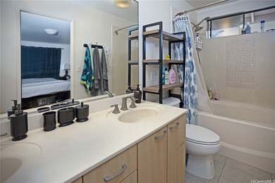 Enjoy the space, comfort, and convenience of Royal Kunia living - photo 13