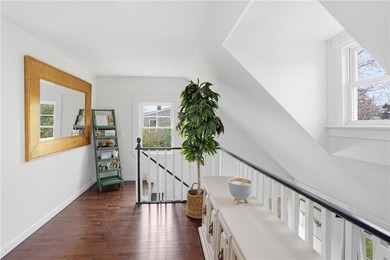 Escape to the highly sought-after Touisset Point area in this - photo 14