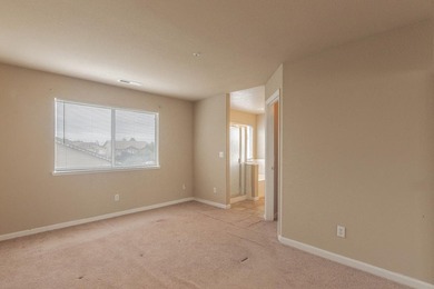 Beautiful 4 bedroom 2.5 bath home with tons of curb appeal is - photo 19