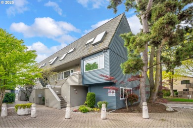 Lake Condo For Sale in Portland, Oregon