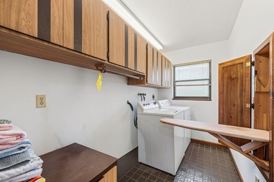 Discover the charm and character of this custom-built cedar home - photo 23