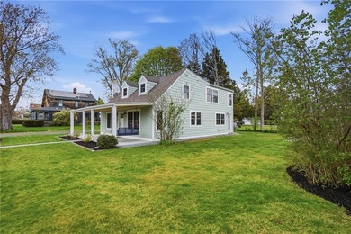 Escape to the highly sought-after Touisset Point area in this - photo 23