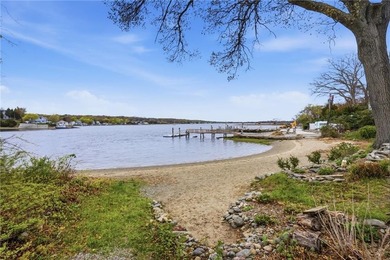 Escape to the highly sought-after Touisset Point area in this - photo 24