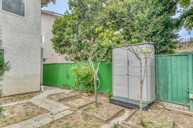 Beautiful 4 bedroom 2.5 bath home with tons of curb appeal is - photo 32