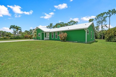 Discover the charm and character of this custom-built cedar home - photo 36