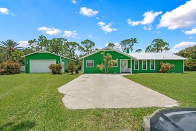 Discover the charm and character of this custom-built cedar home - photo 40