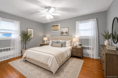 Oceanside - This charming high-ranch home sits on a quiet - photo 10