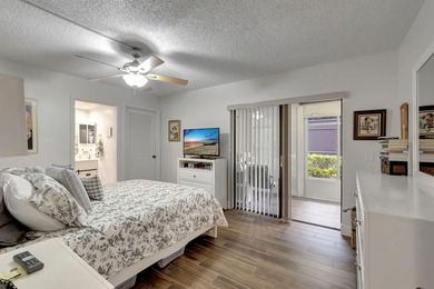 Rare 1st Floor Gem in Isle of Capri - Fully Updated! Experience - photo 19