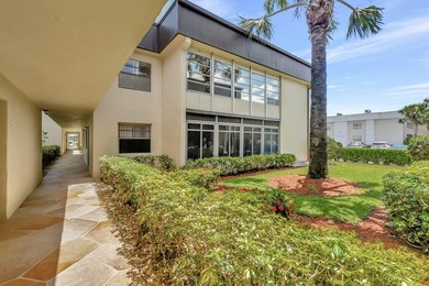 Rare 1st Floor Gem in Isle of Capri - Fully Updated! Experience - photo 25