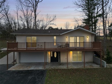 Lake Home Sale Pending in Ste Genevieve, Missouri